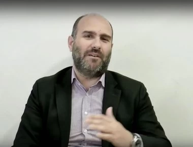 Επίθεση από 15 άτομα δέχθηκαν συνεργάτες του Δημήτρη Μαρκόπουλου στο Πέραμα